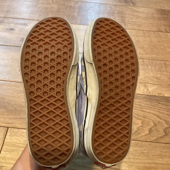 super cute lavender vans, size 4.5 in kids - Picture 2 of 4